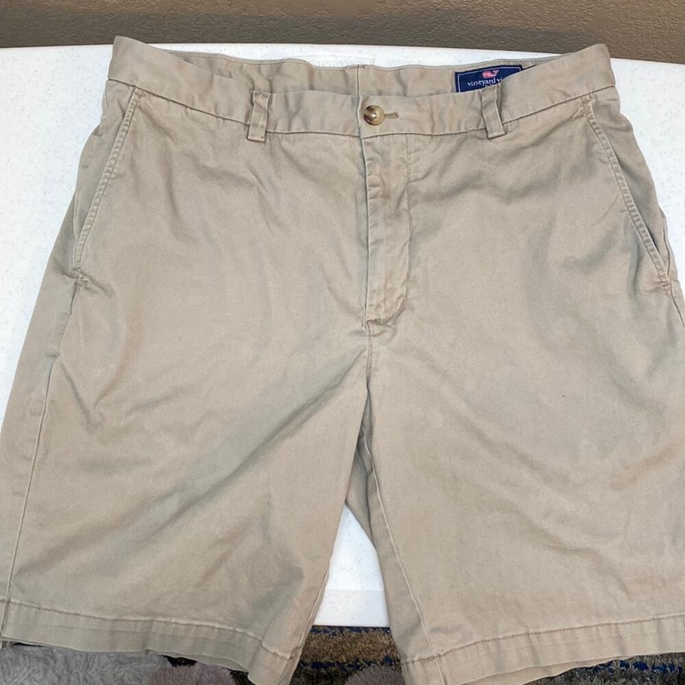 Vineyard Vines Men’s 9 Inch Stretch Breaker Khaki Shorts